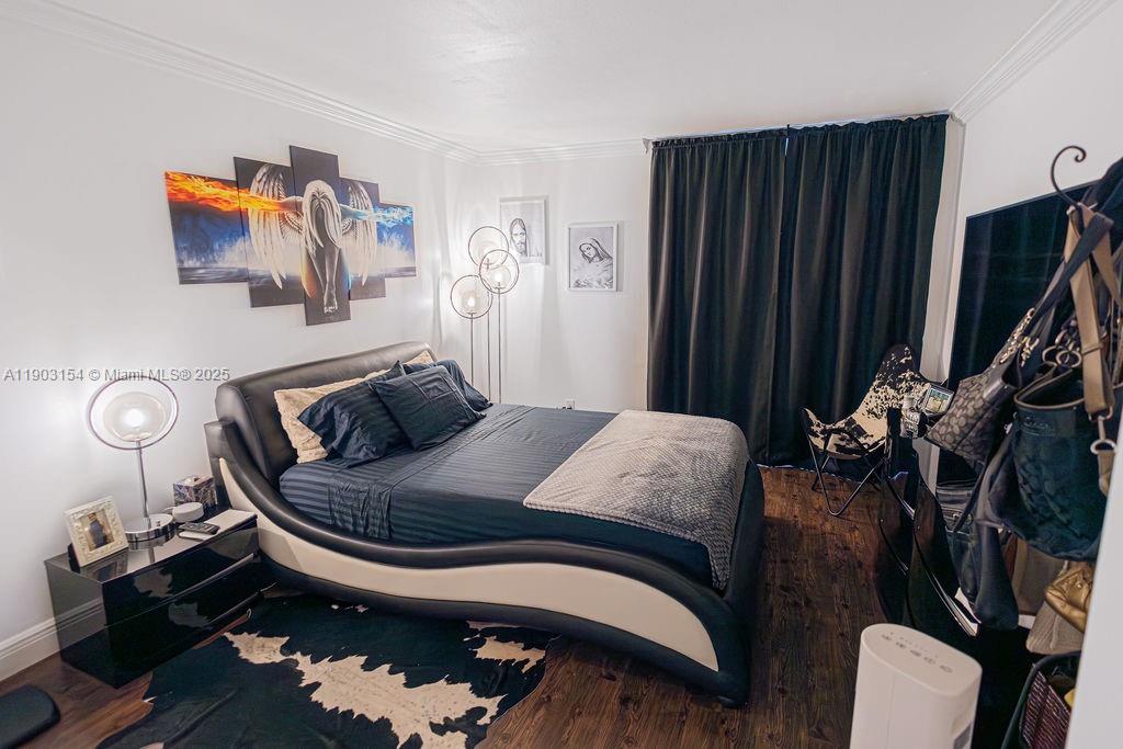 BLUE LAKE APTS CONDO - Residential