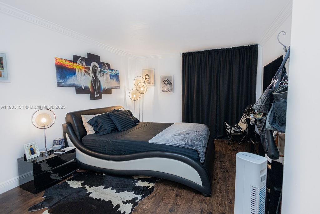 BLUE LAKE APTS CONDO - Residential