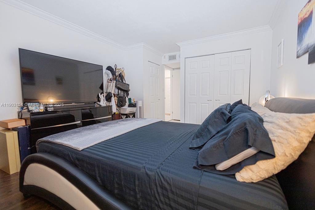 BLUE LAKE APTS CONDO - Residential