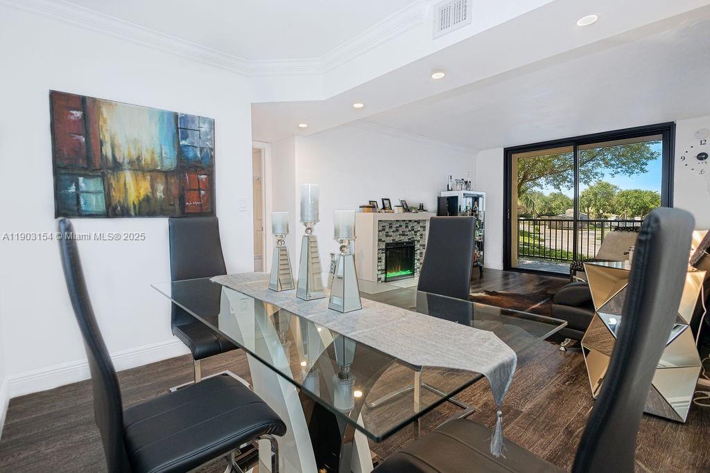 BLUE LAKE APTS CONDO - Residential