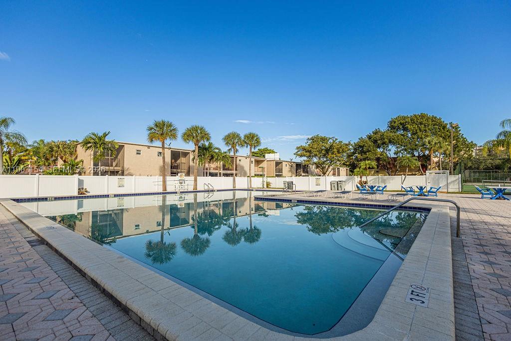 BLUE LAKE APTS CONDO - Residential