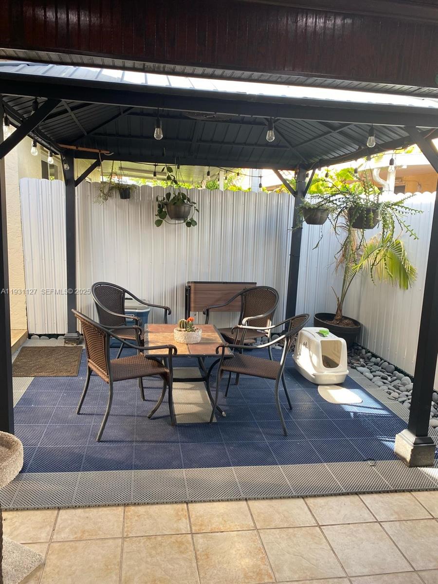 EL PRADO COUNTRY CLUB 5TH - Residential Lease