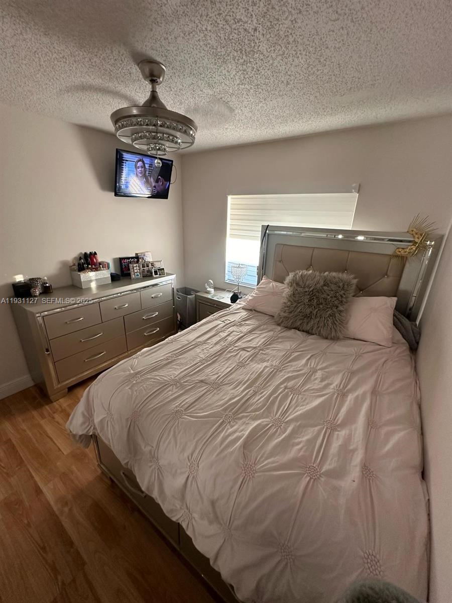 EL PRADO COUNTRY CLUB 5TH - Residential Lease