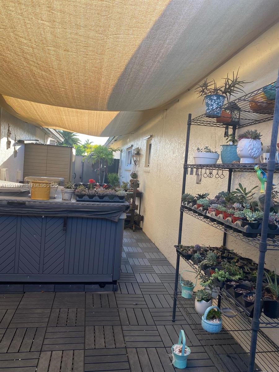 EL PRADO COUNTRY CLUB 5TH - Residential Lease