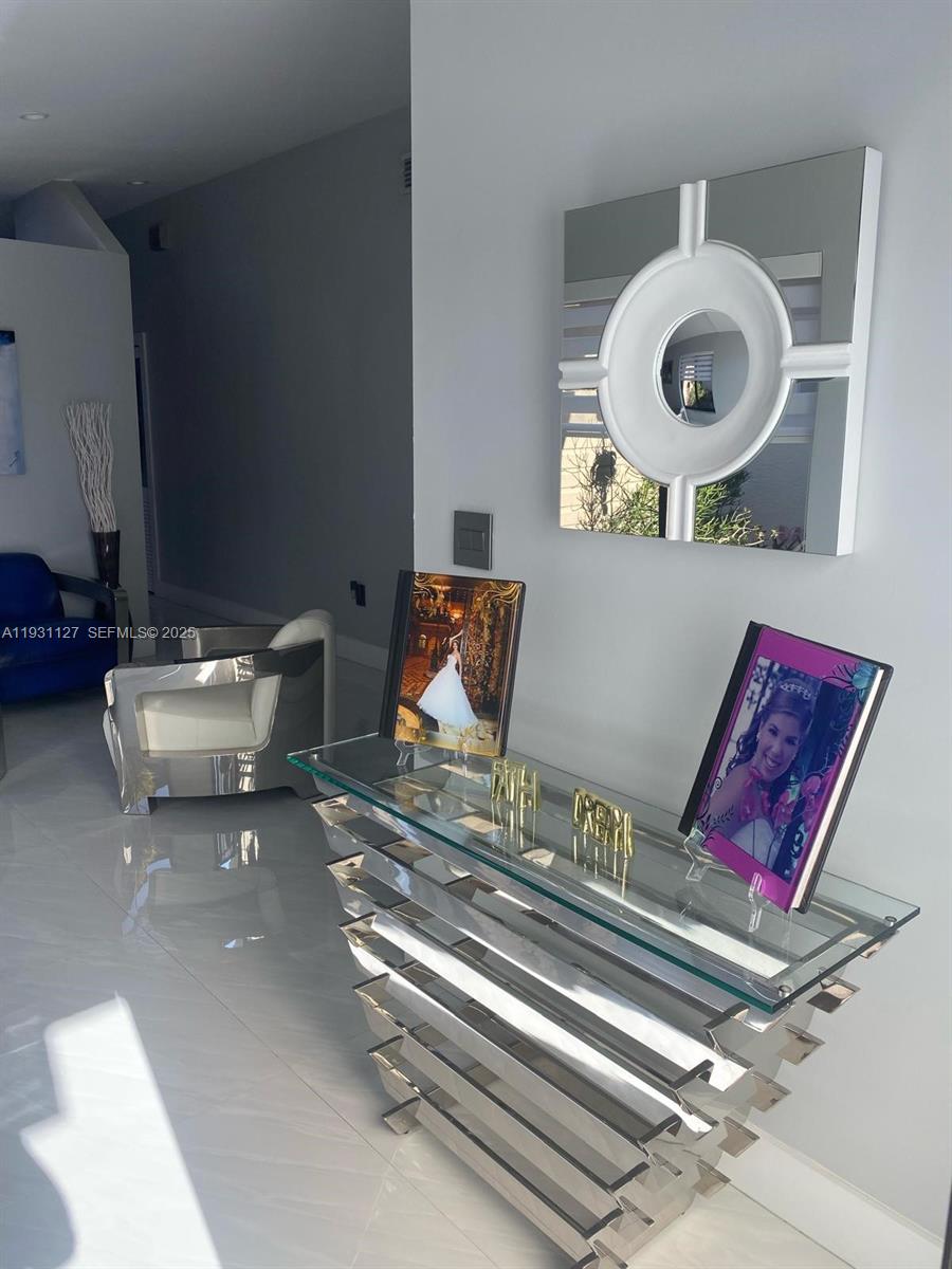 EL PRADO COUNTRY CLUB 5TH - Residential Lease