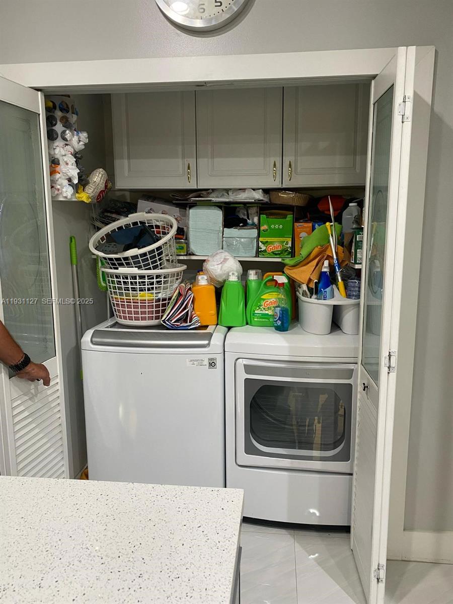 EL PRADO COUNTRY CLUB 5TH - Residential Lease