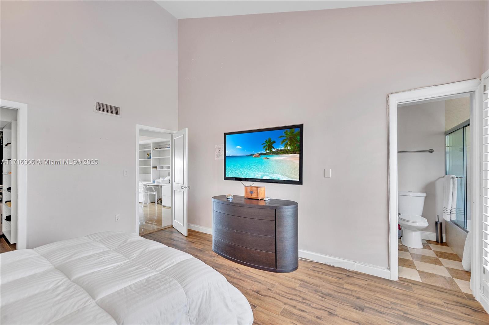 BISCAYNE POINT - Residential