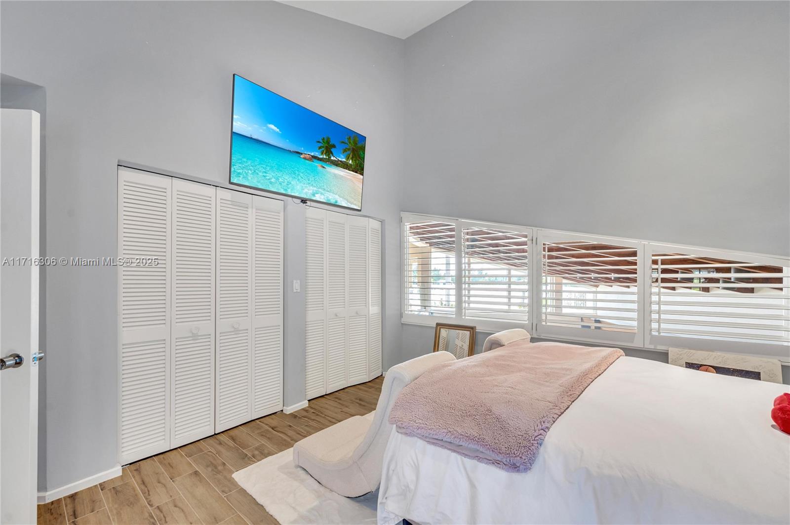 BISCAYNE POINT - Residential