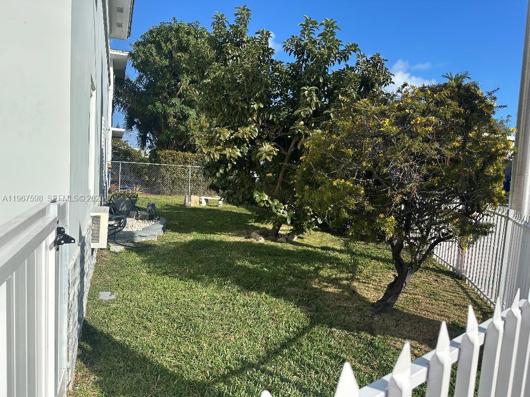 ISLE OF NORMANDY MIAMI VI - Residential Lease