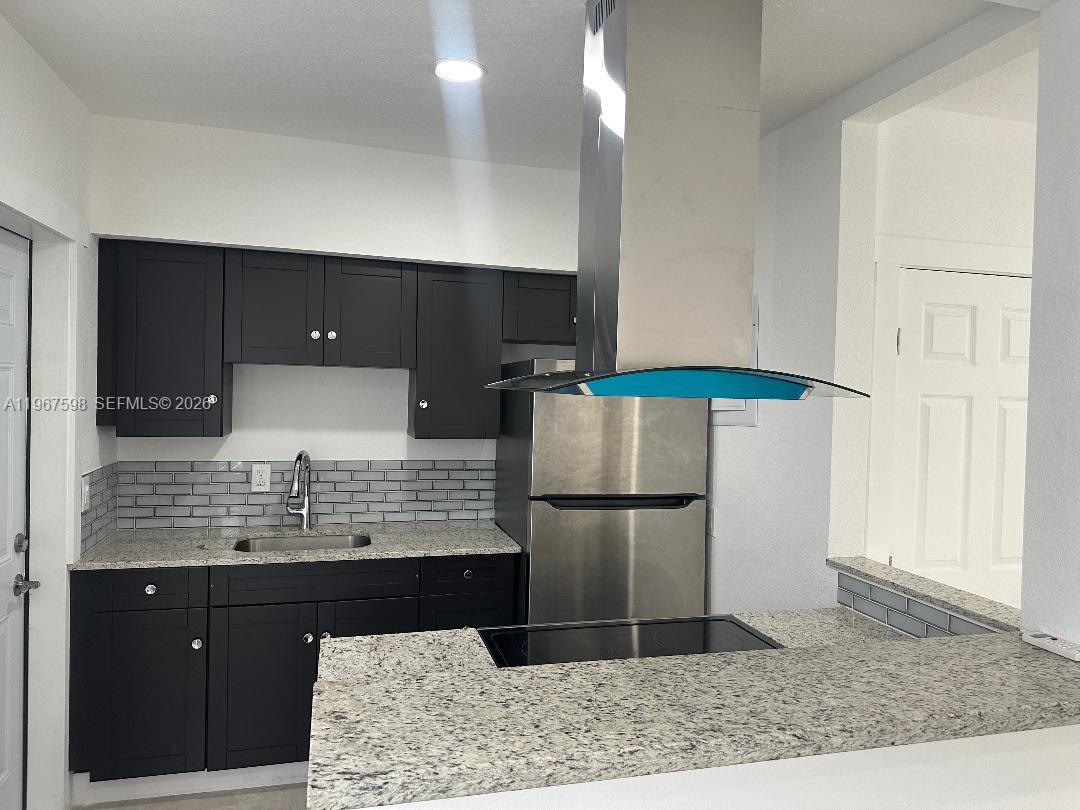 ISLE OF NORMANDY MIAMI VI - Residential Lease