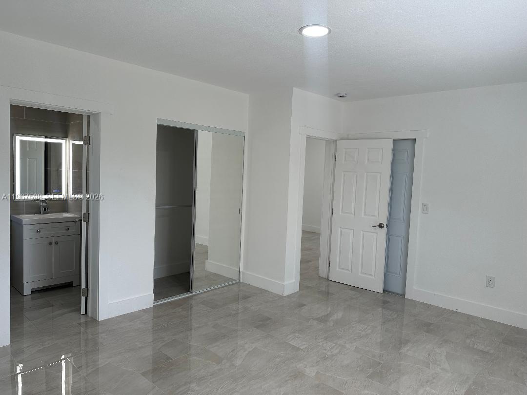 ISLE OF NORMANDY MIAMI VI - Residential Lease