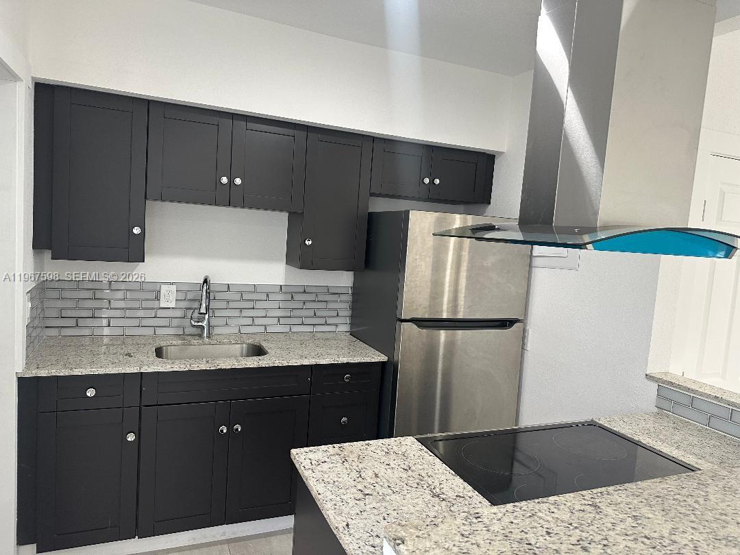 ISLE OF NORMANDY MIAMI VI - Residential Lease