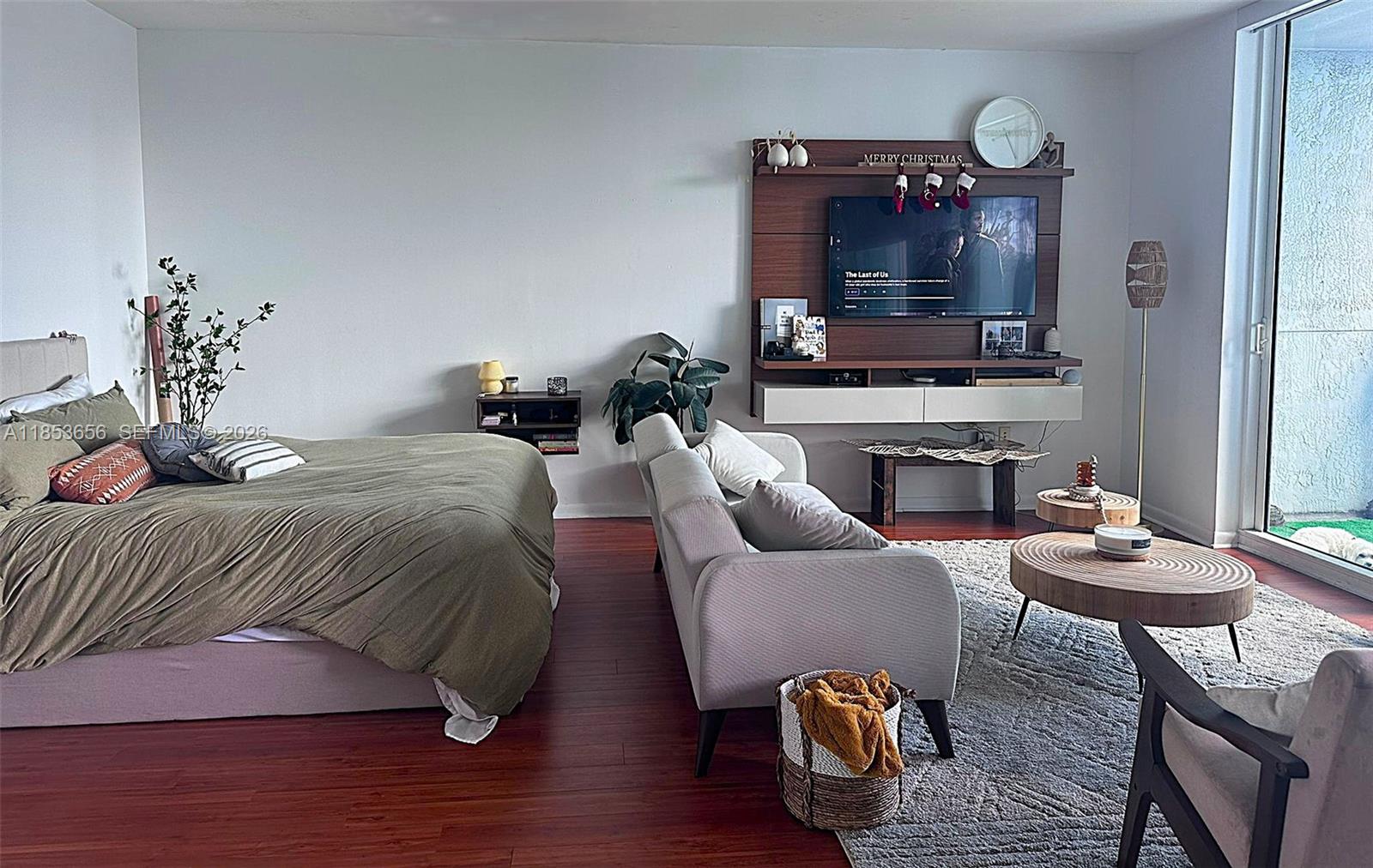 VIZCAYNE NORTH CONDO - Residential