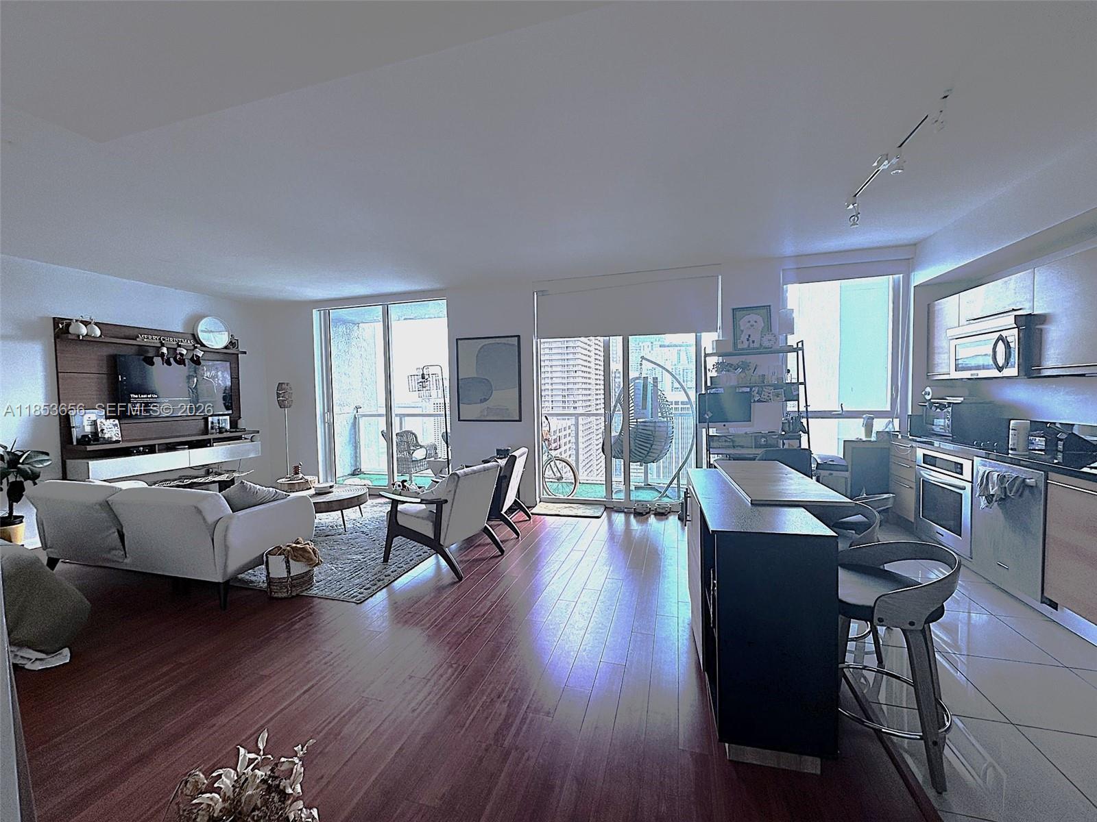 VIZCAYNE NORTH CONDO - Residential