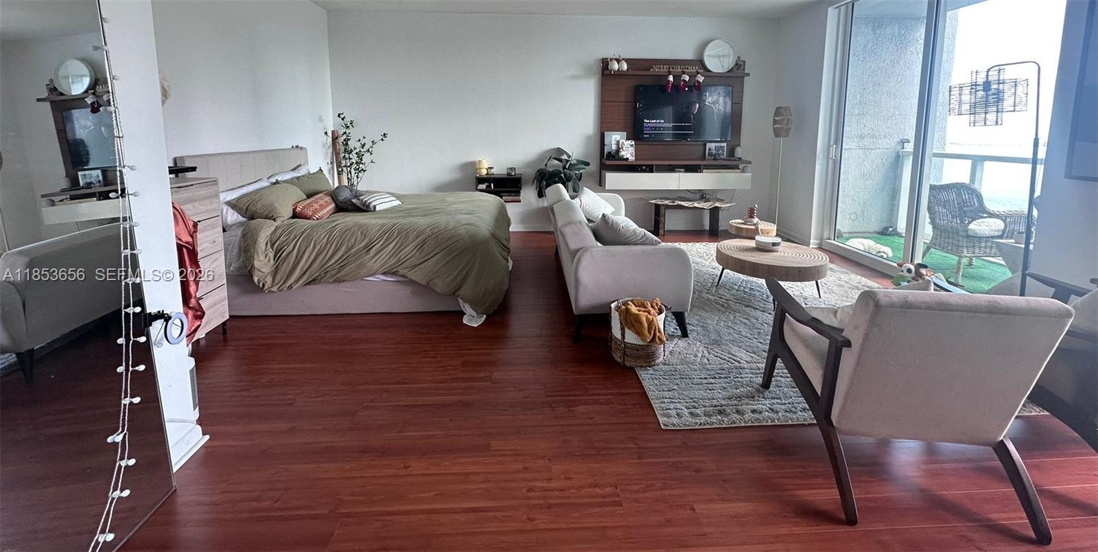 VIZCAYNE NORTH CONDO - Residential