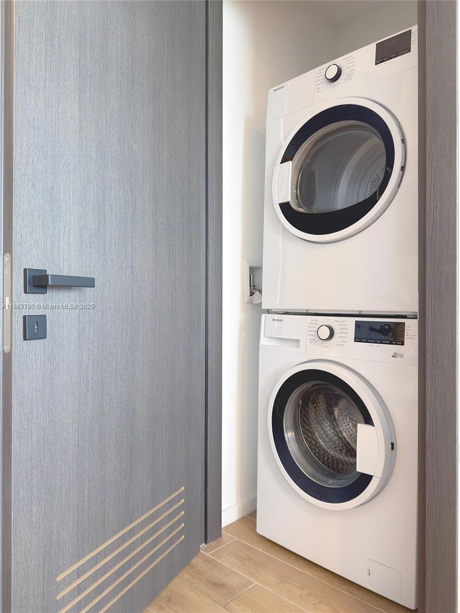 MAP OF MIAMI DADE CO. FL. - Residential