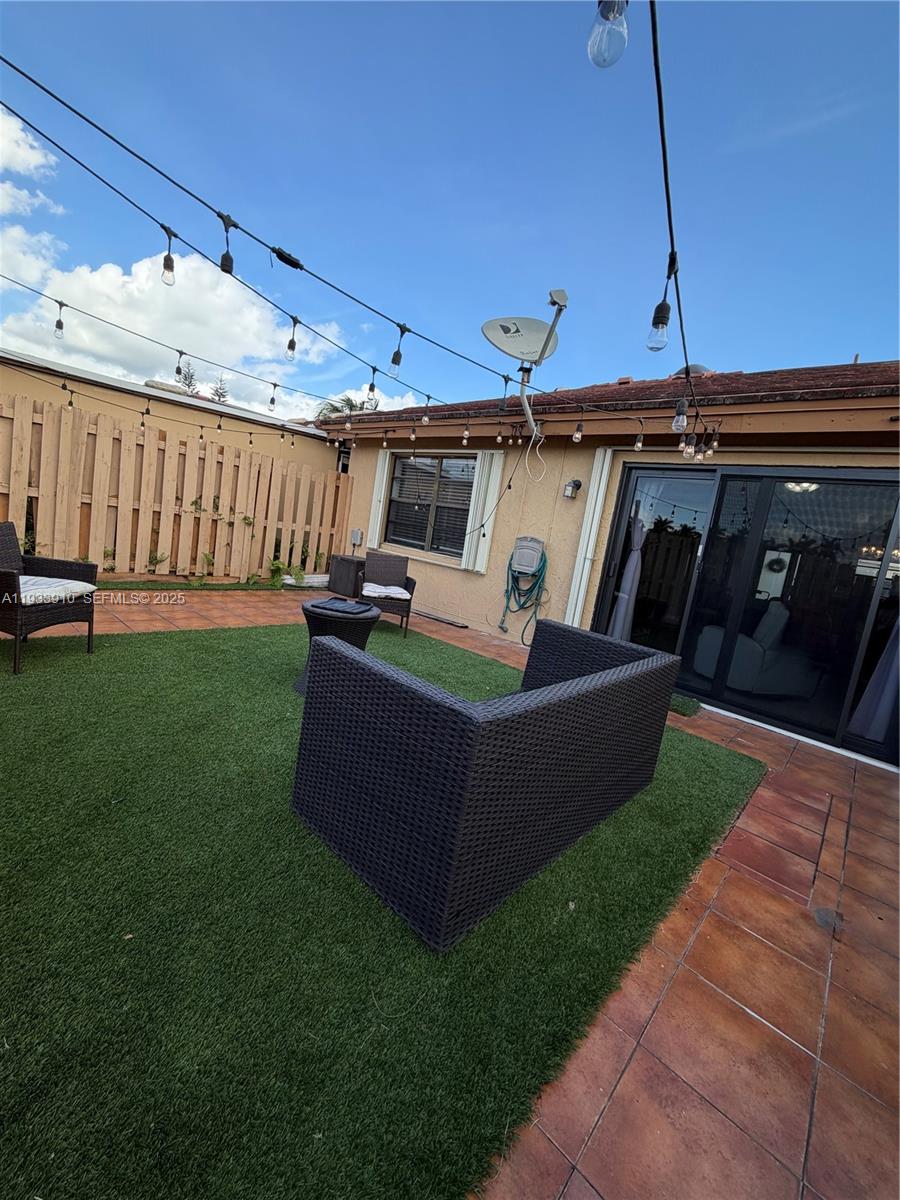 TAMIAMI LAKES TOWNHOMES S - Residential