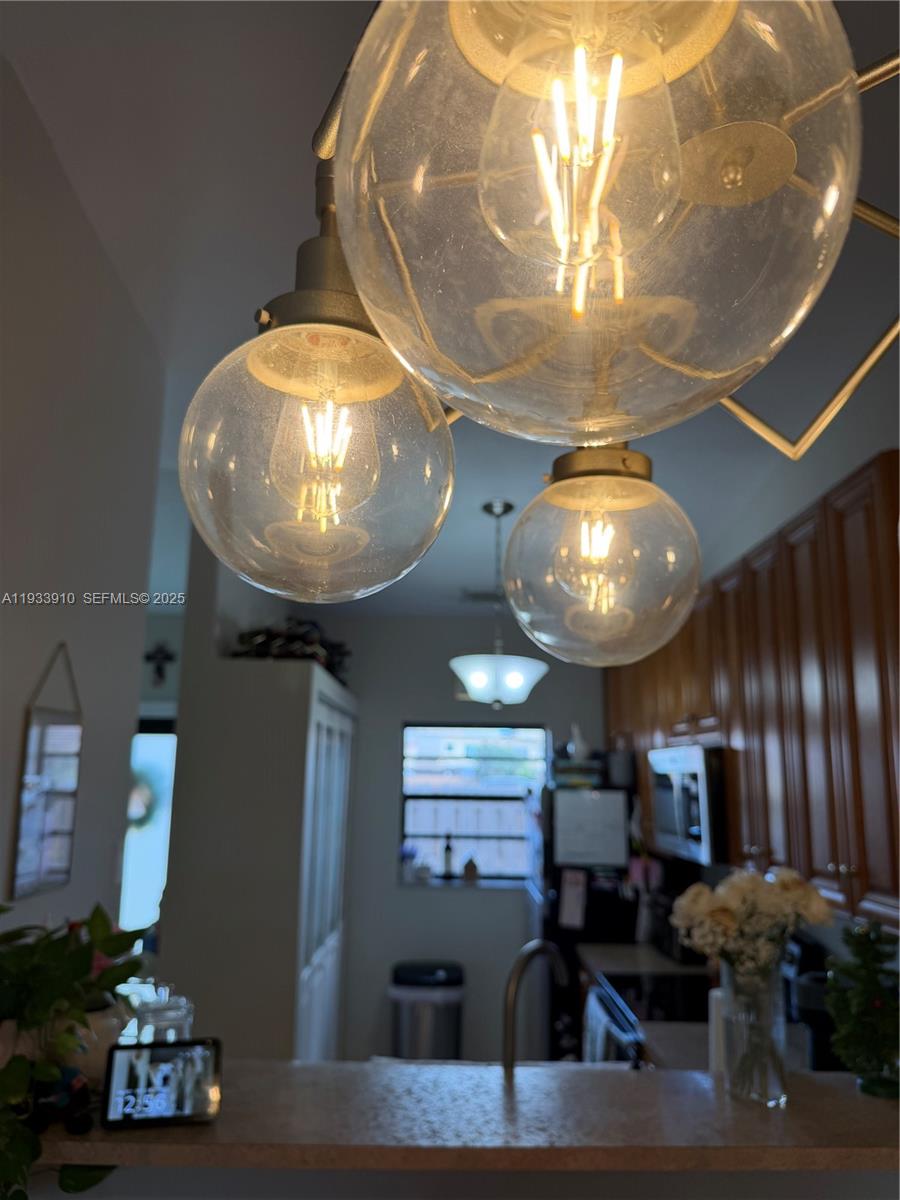 TAMIAMI LAKES TOWNHOMES S - Residential