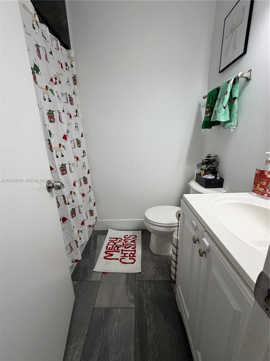 TAMIAMI LAKES TOWNHOMES S - Residential