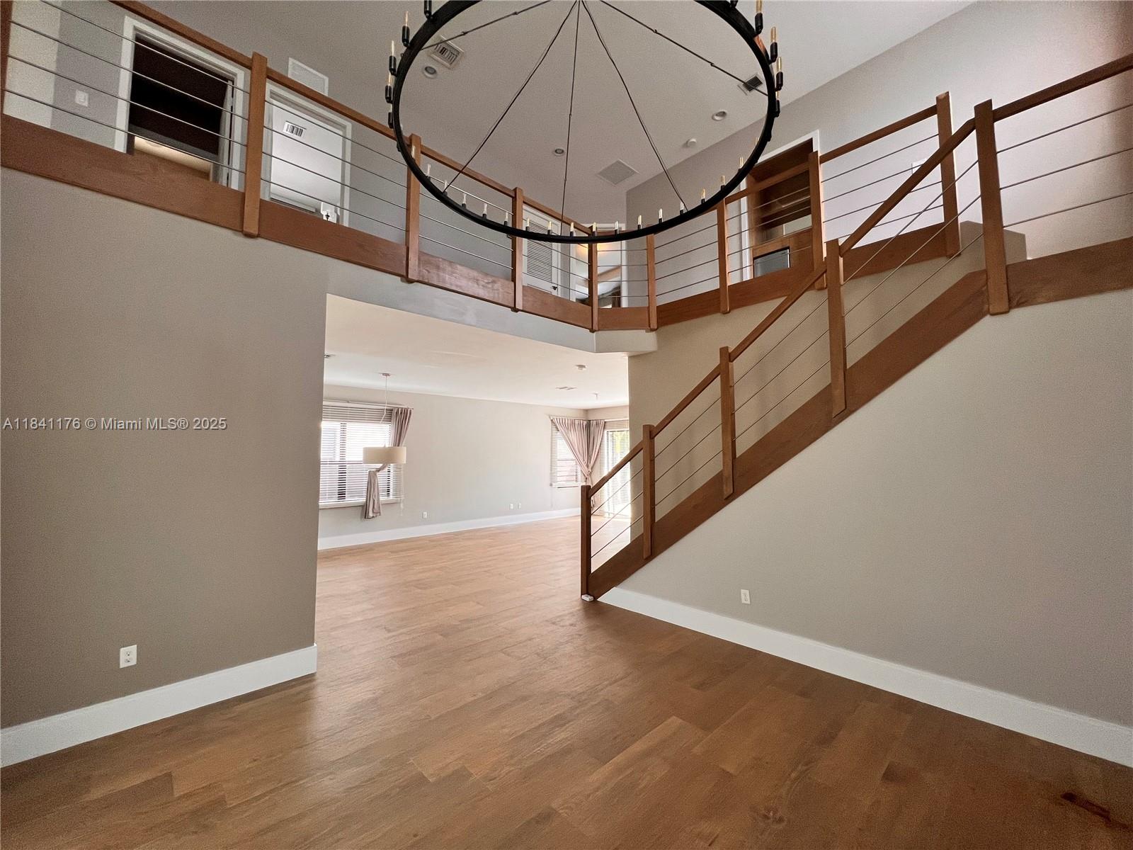 CRESTVIEW WEST - Residential