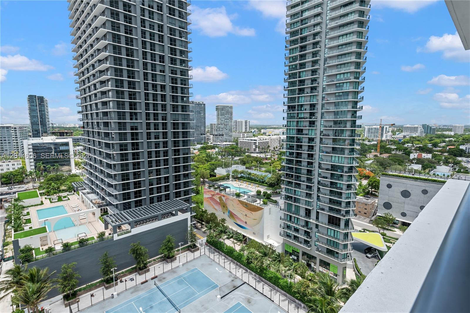 GRAN PARAISO CONDO - Residential