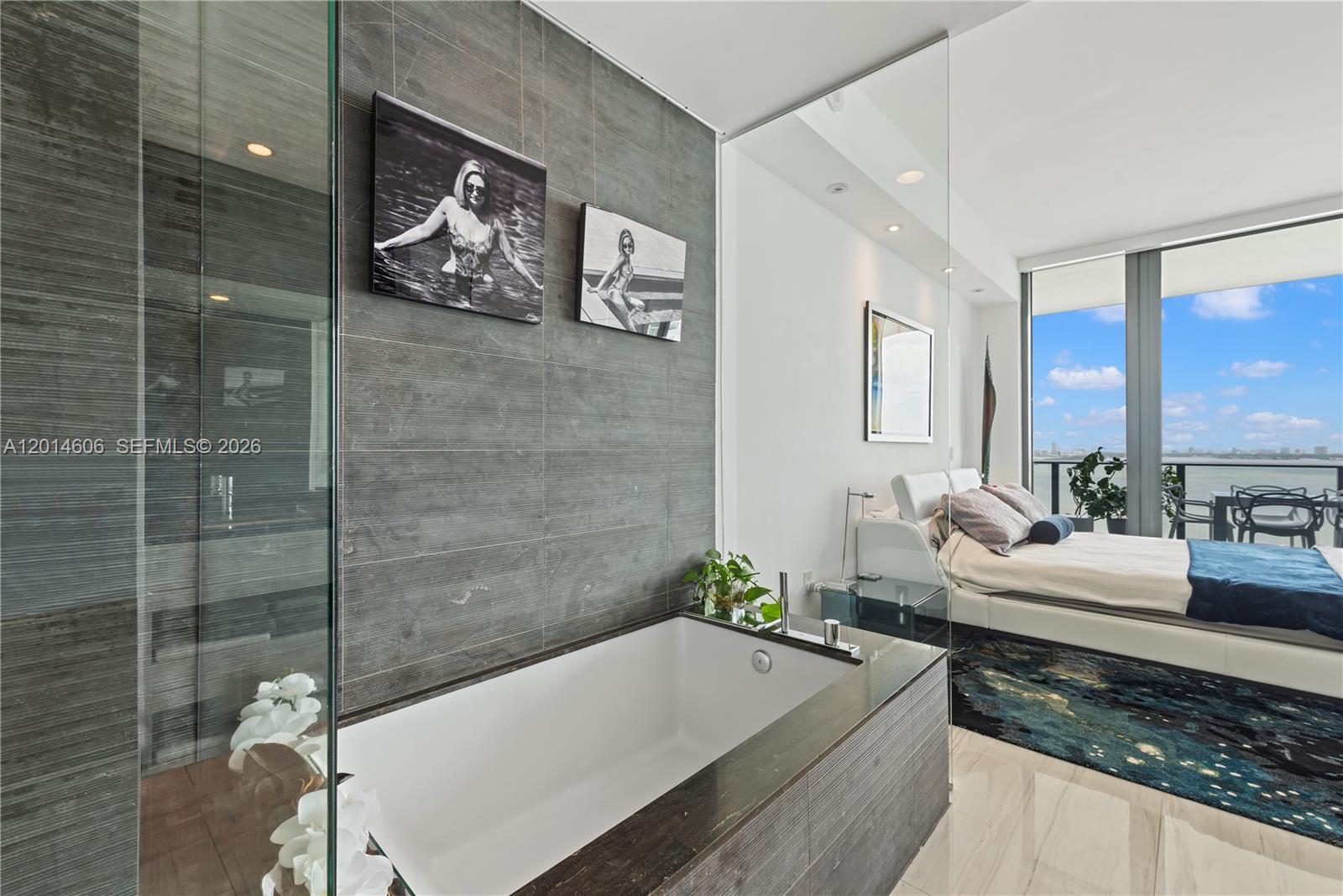 GRAN PARAISO CONDO - Residential
