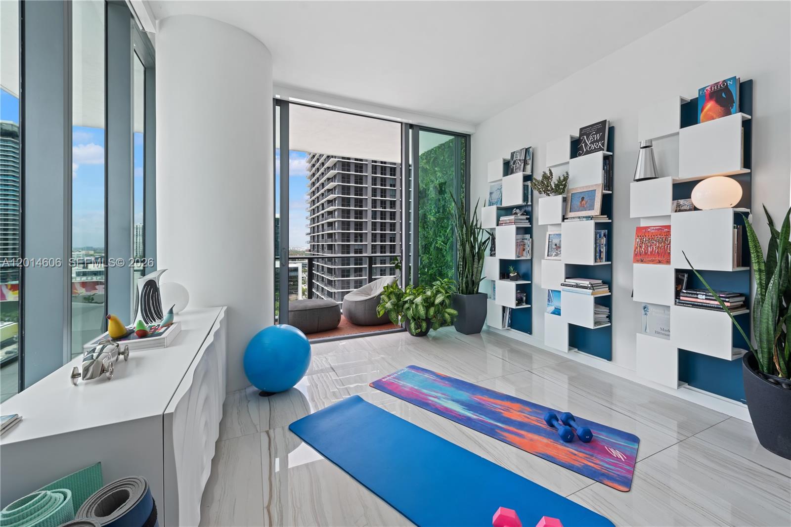GRAN PARAISO CONDO - Residential