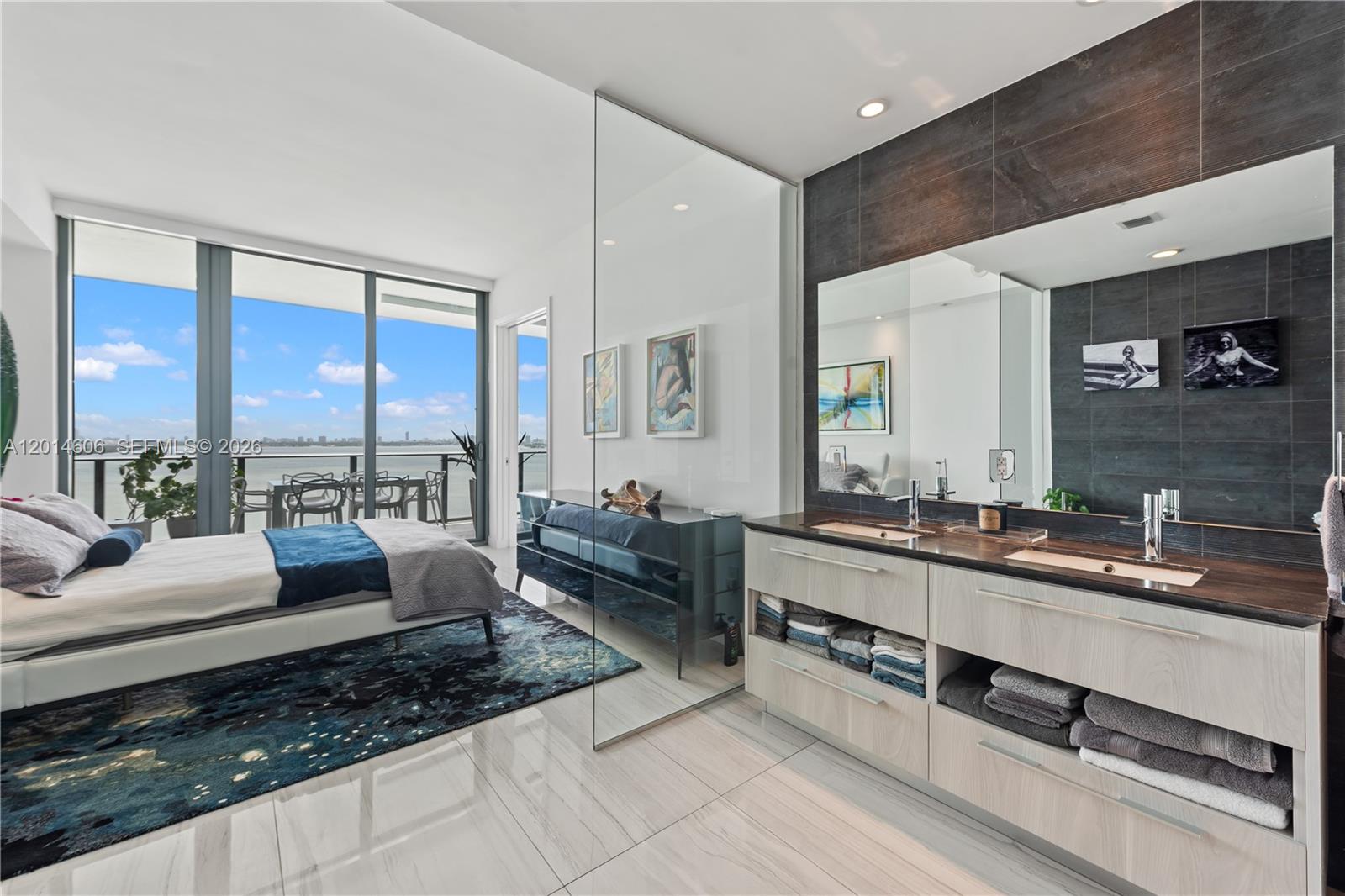 GRAN PARAISO CONDO - Residential