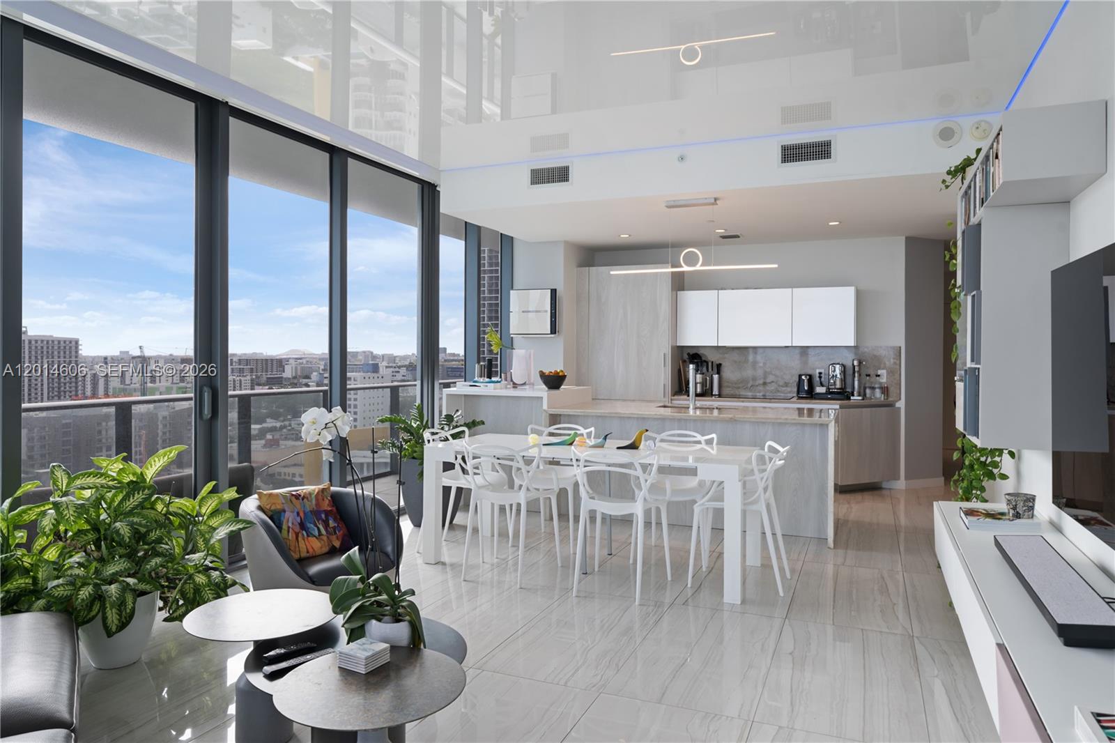 GRAN PARAISO CONDO - Residential