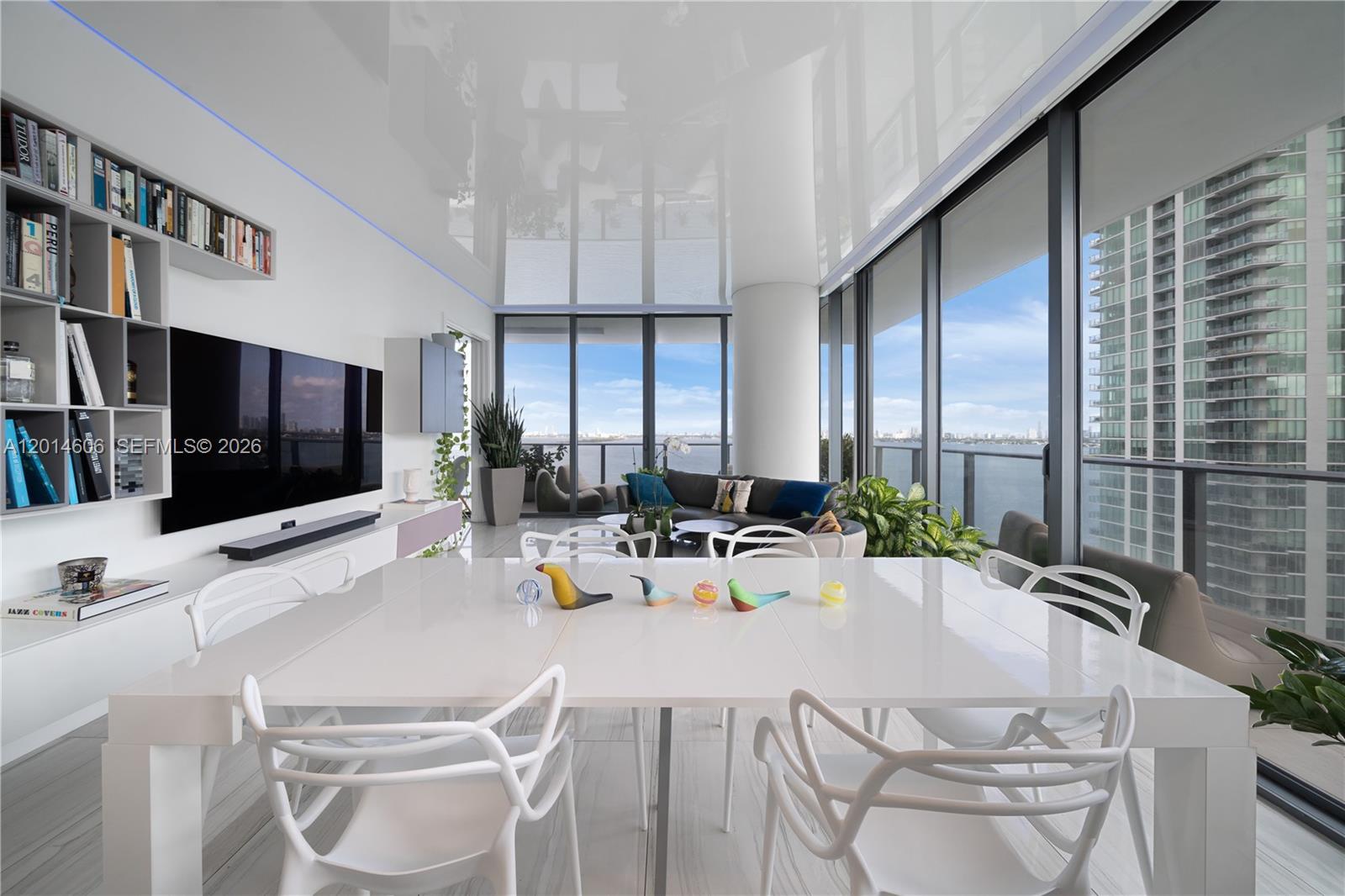 GRAN PARAISO CONDO - Residential