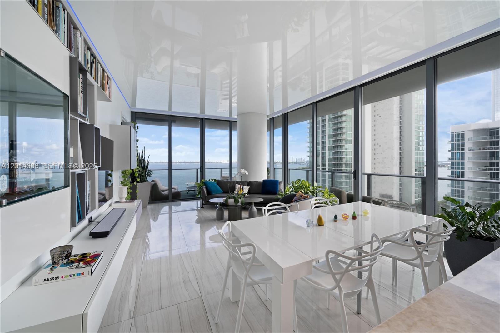 GRAN PARAISO CONDO - Residential