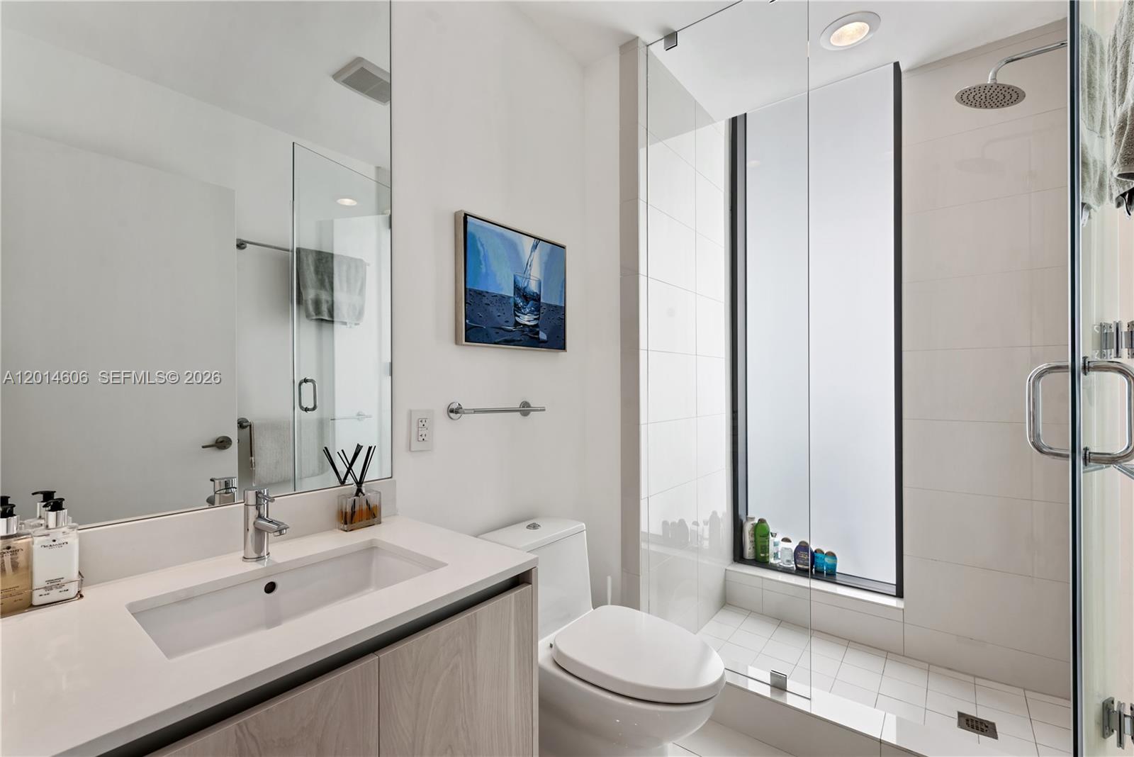 GRAN PARAISO CONDO - Residential