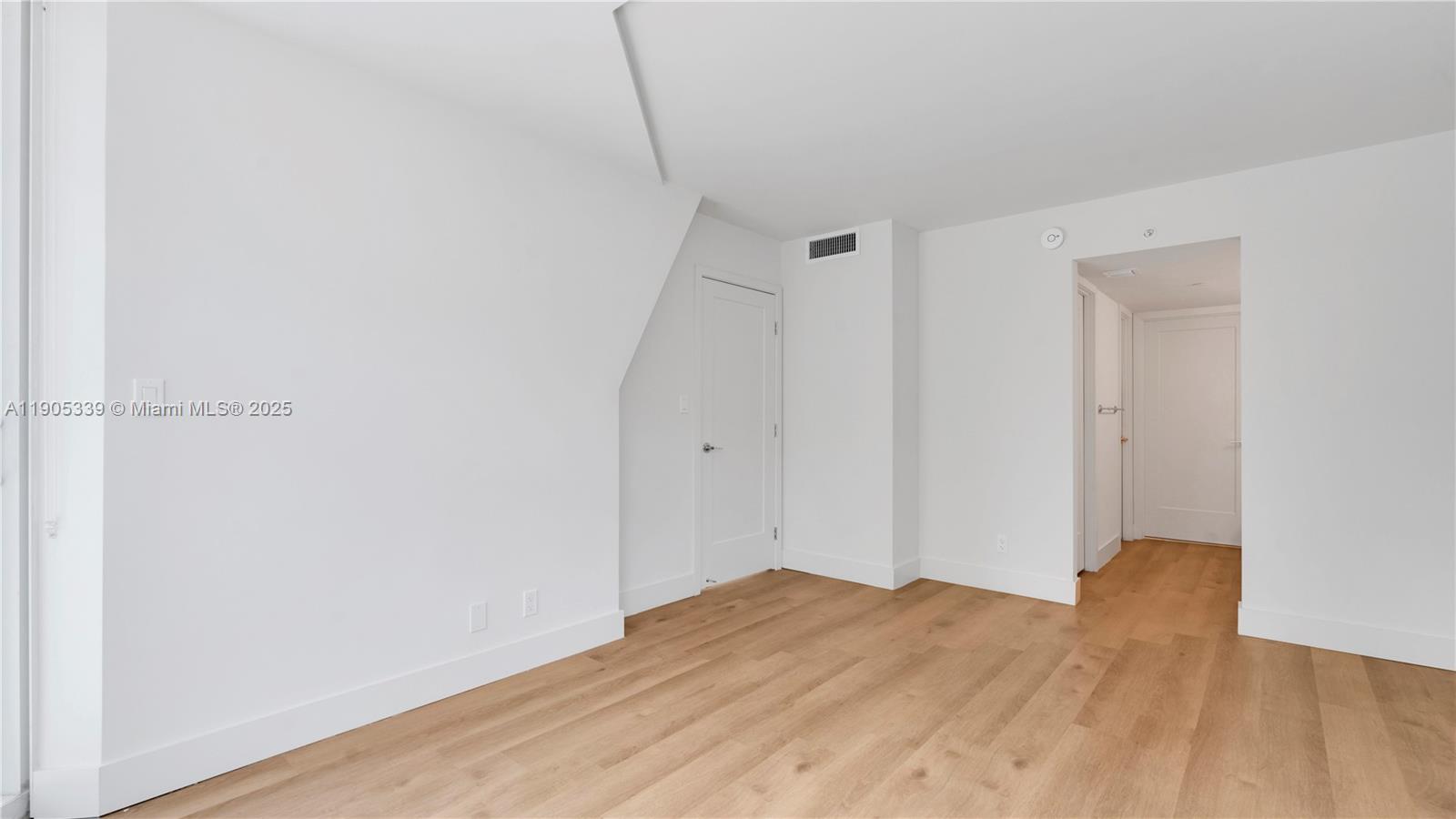 The Hamilton - Residential Lease