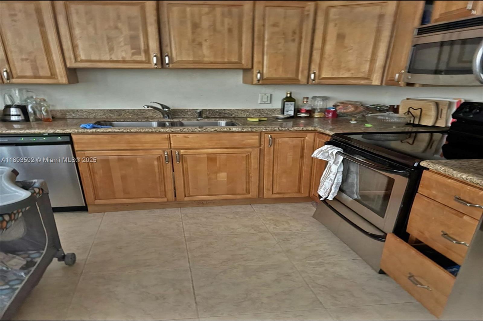 TOWERS OF OCEANVIEW EAST - Residential Lease