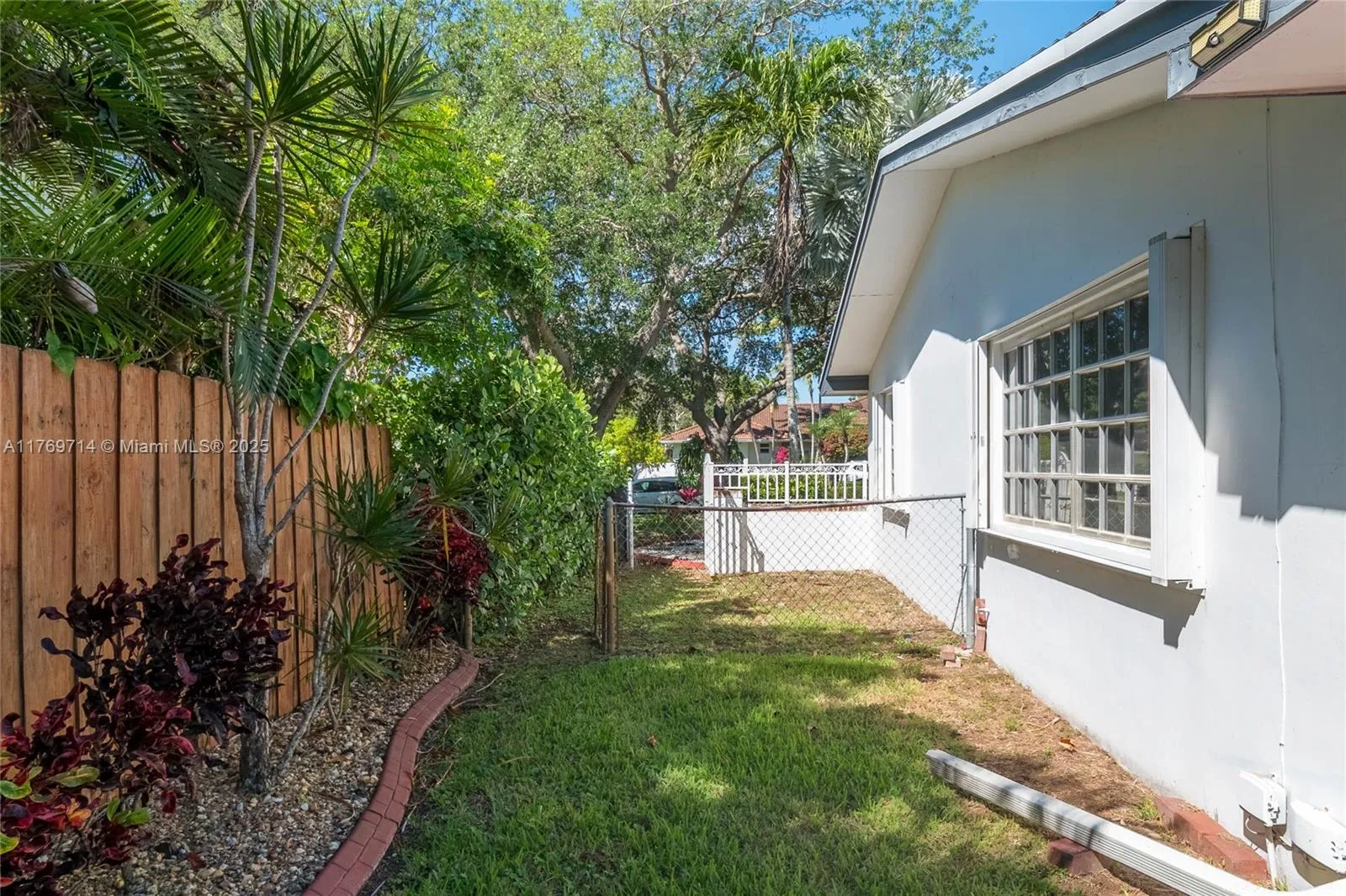 Palmetto Bay, Florida 33157, United States, 3 Bedrooms Bedrooms, ,2 BathroomsBathrooms,Residential,Active,95259