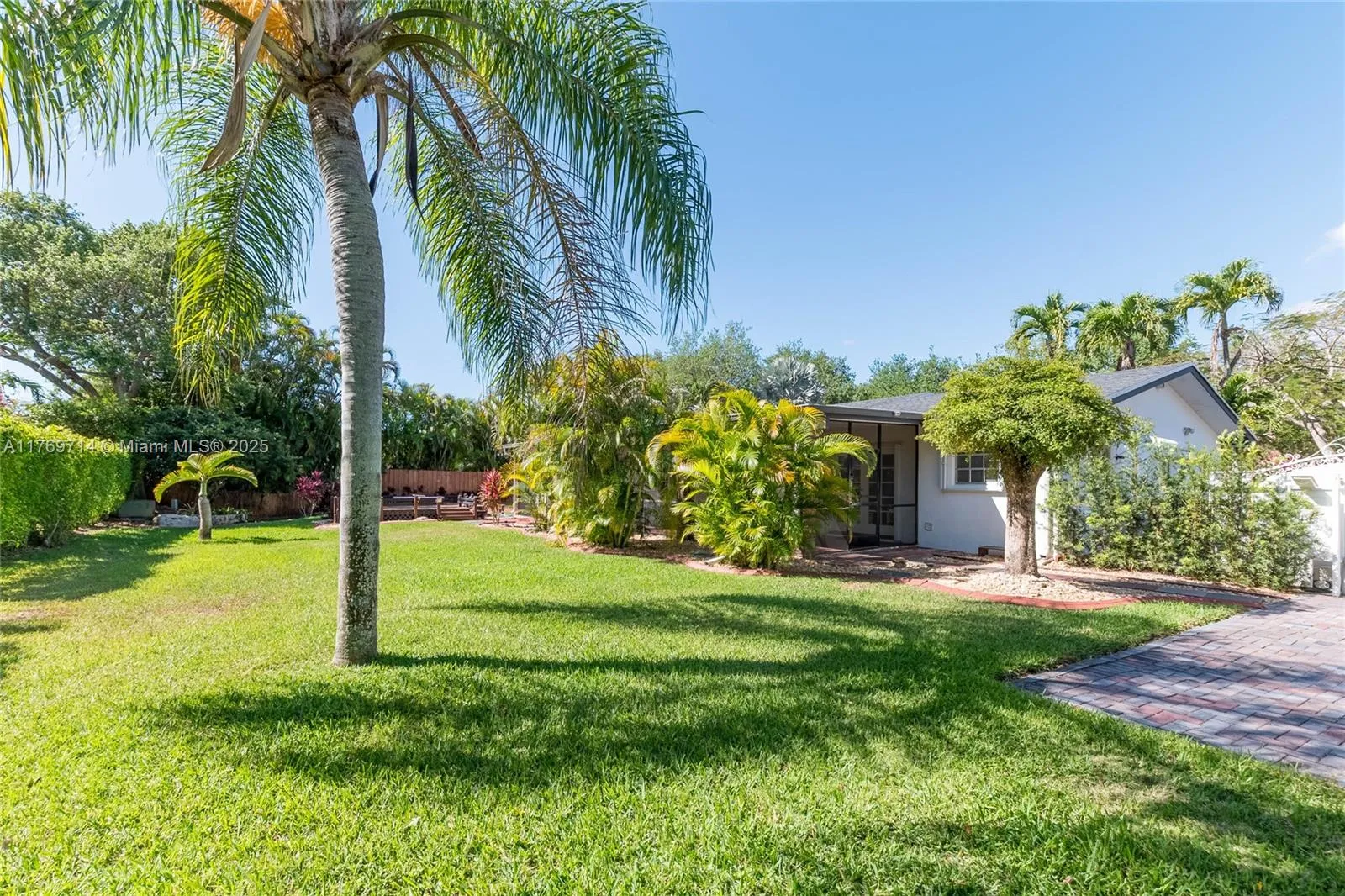 Palmetto Bay, Florida 33157, United States, 3 Bedrooms Bedrooms, ,2 BathroomsBathrooms,Residential,Active,95259