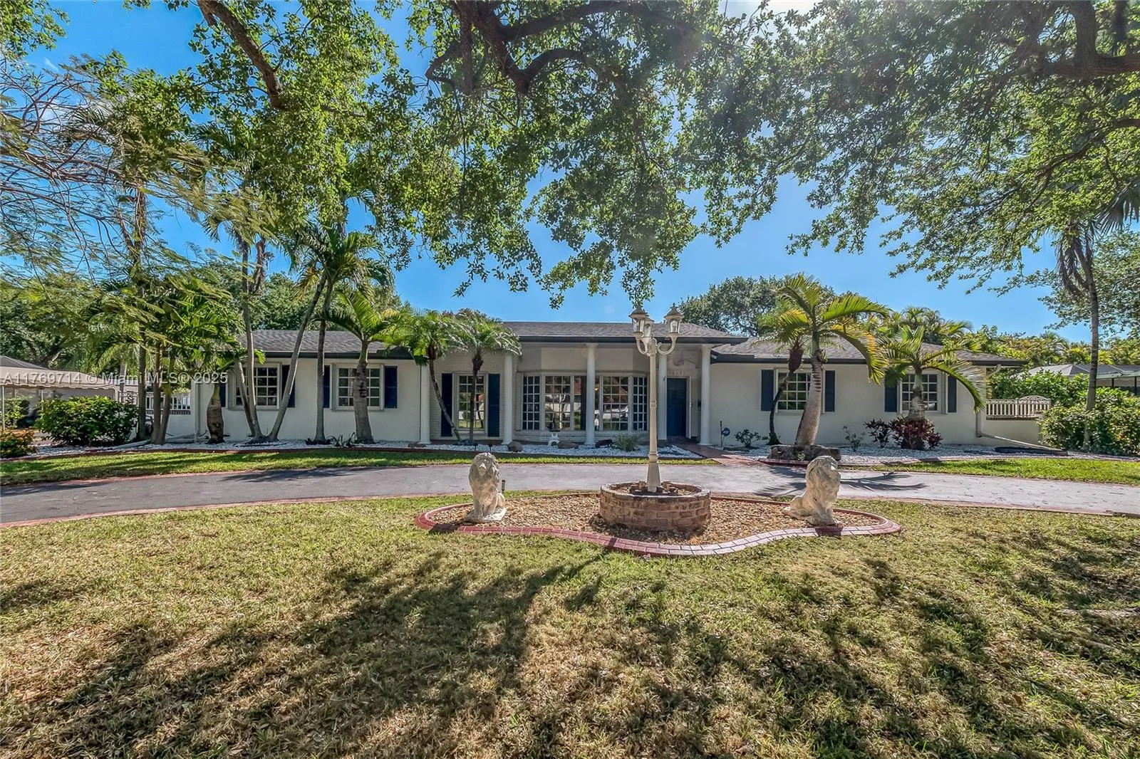 Palmetto Bay, Florida 33157, United States, 3 Bedrooms Bedrooms, ,2 BathroomsBathrooms,Residential,Active,95259