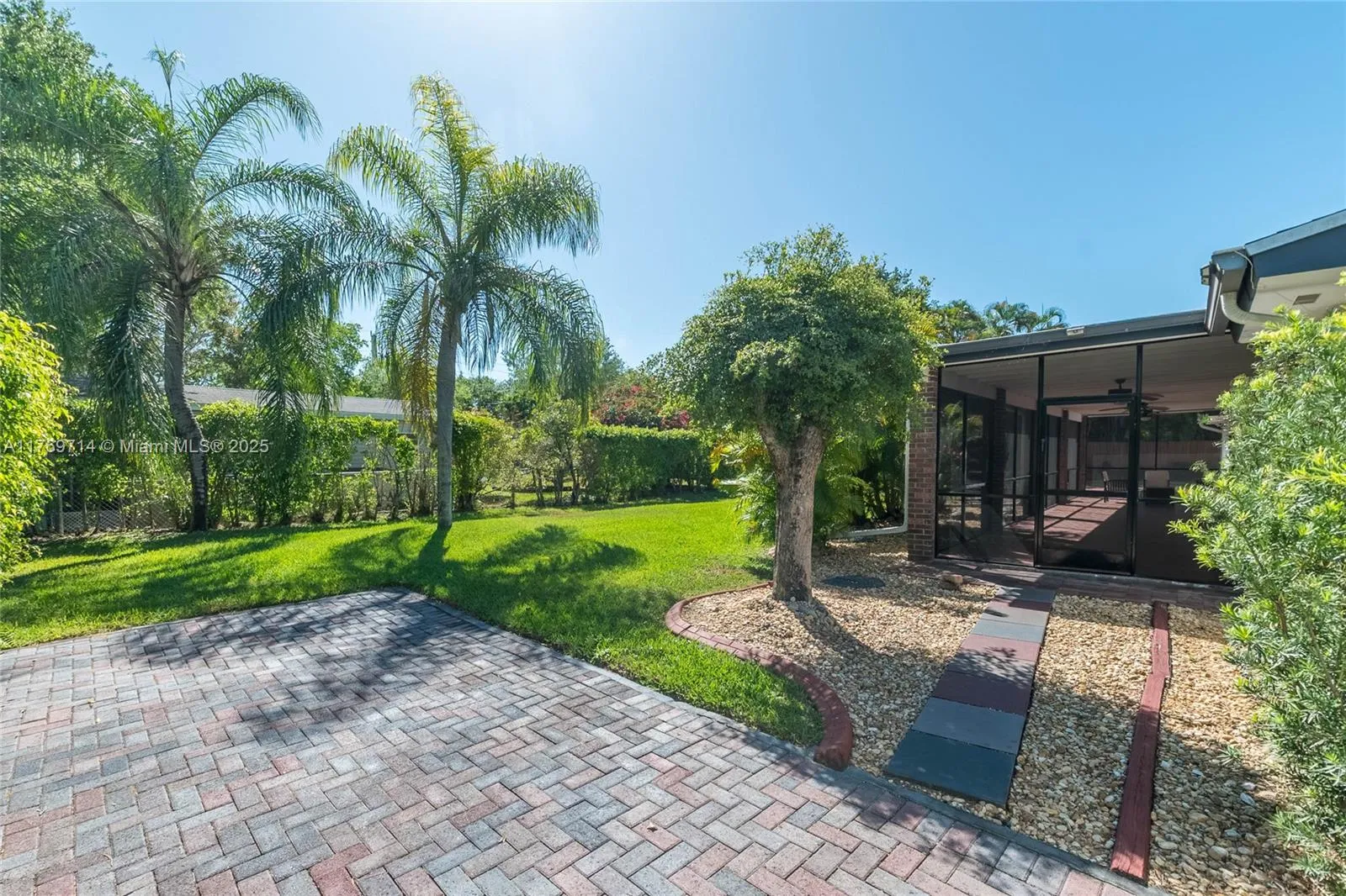 Palmetto Bay, Florida 33157, United States, 3 Bedrooms Bedrooms, ,2 BathroomsBathrooms,Residential,Active,95259