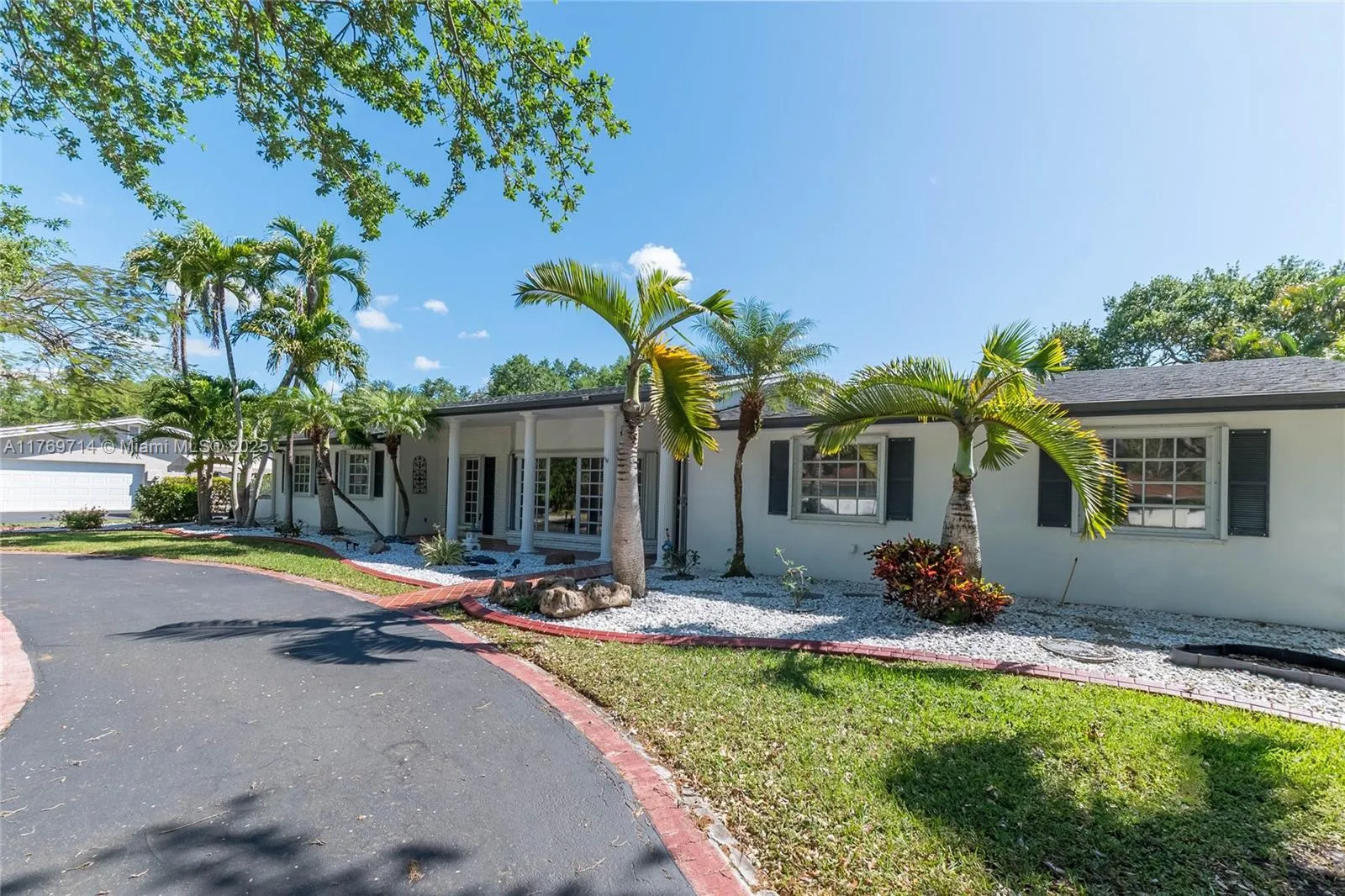 Palmetto Bay, Florida 33157, United States, 3 Bedrooms Bedrooms, ,2 BathroomsBathrooms,Residential,Active,95259