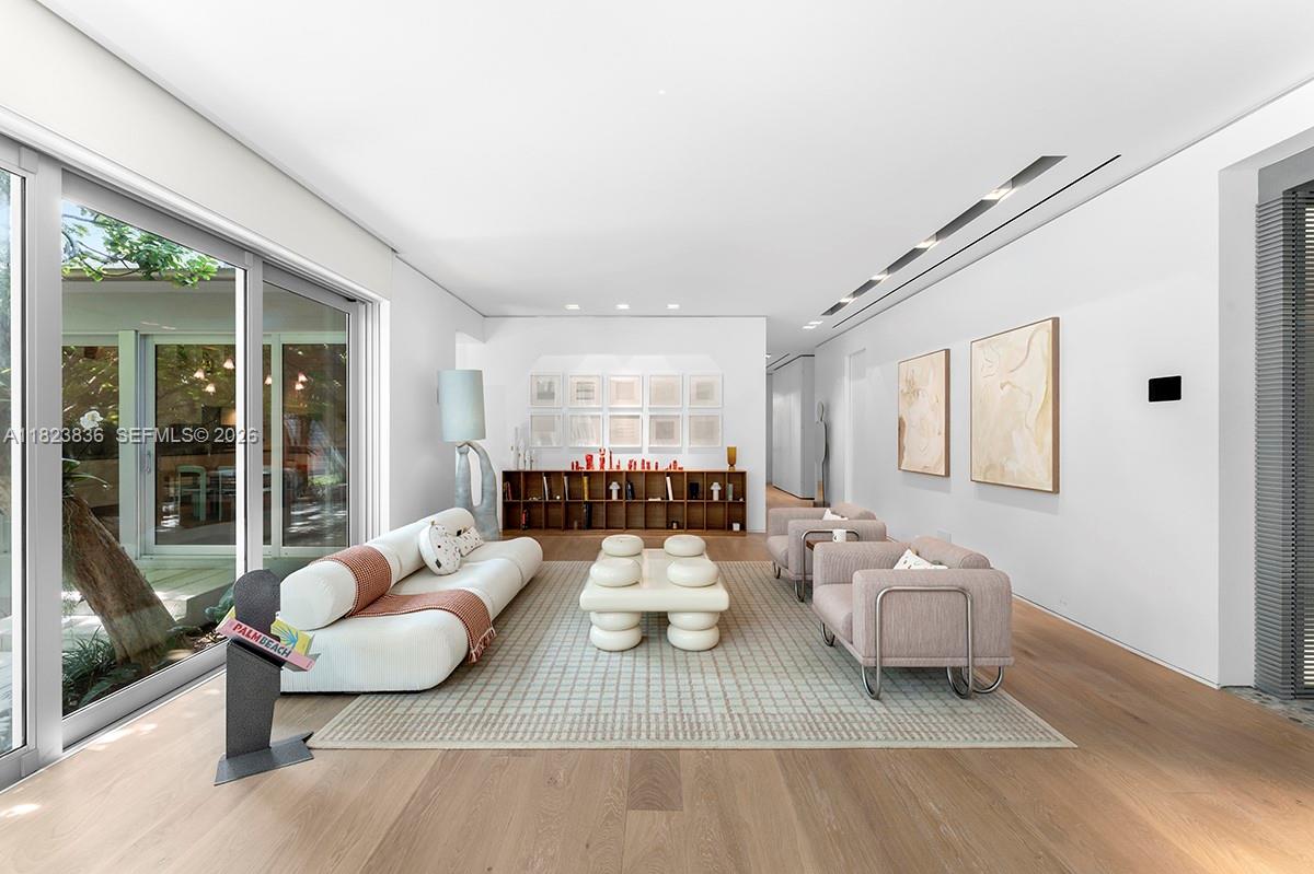 LA GORCE ISLAND - Residential