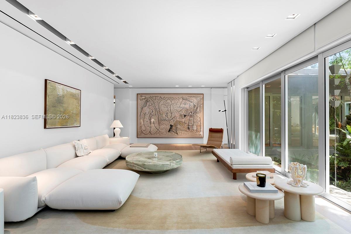 LA GORCE ISLAND - Residential