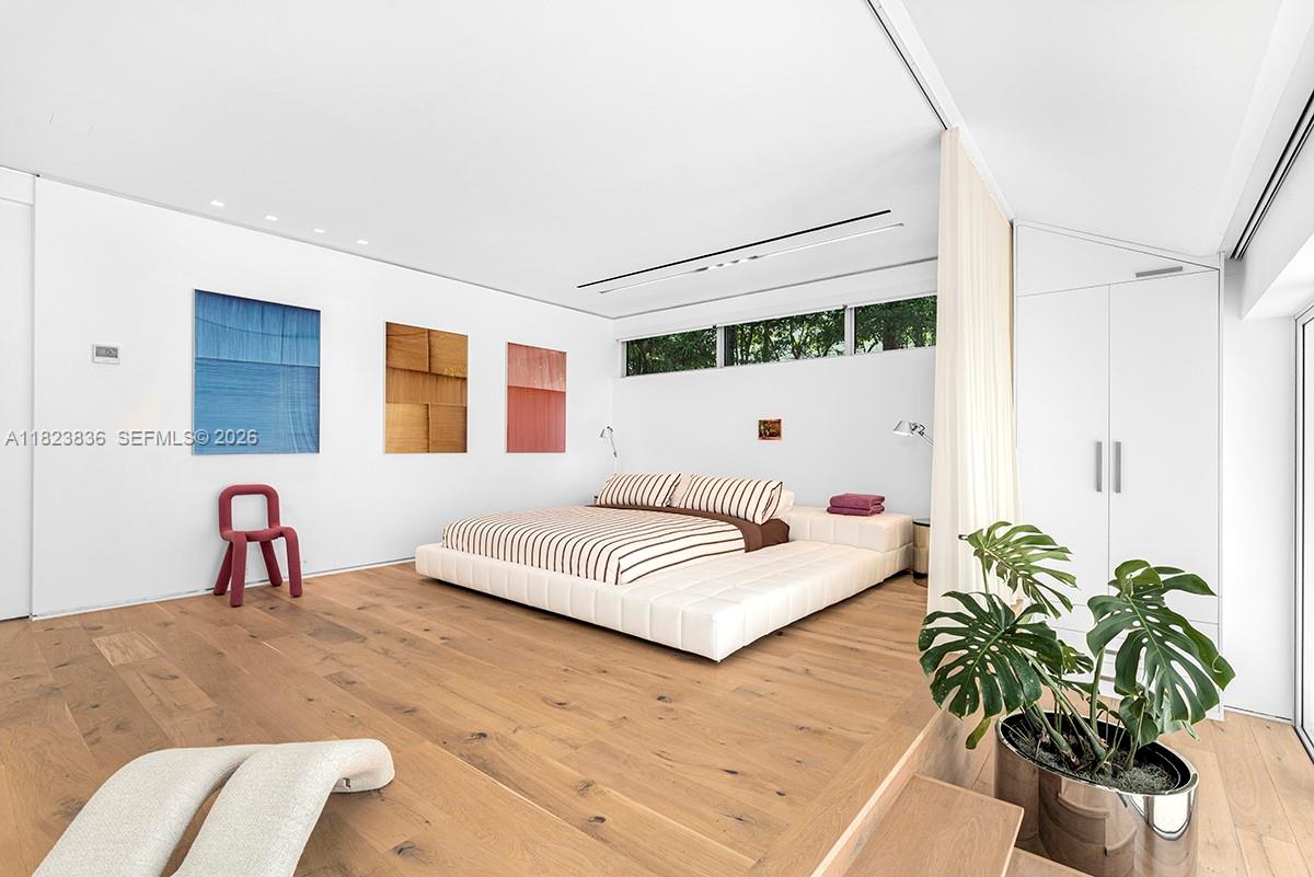 LA GORCE ISLAND - Residential