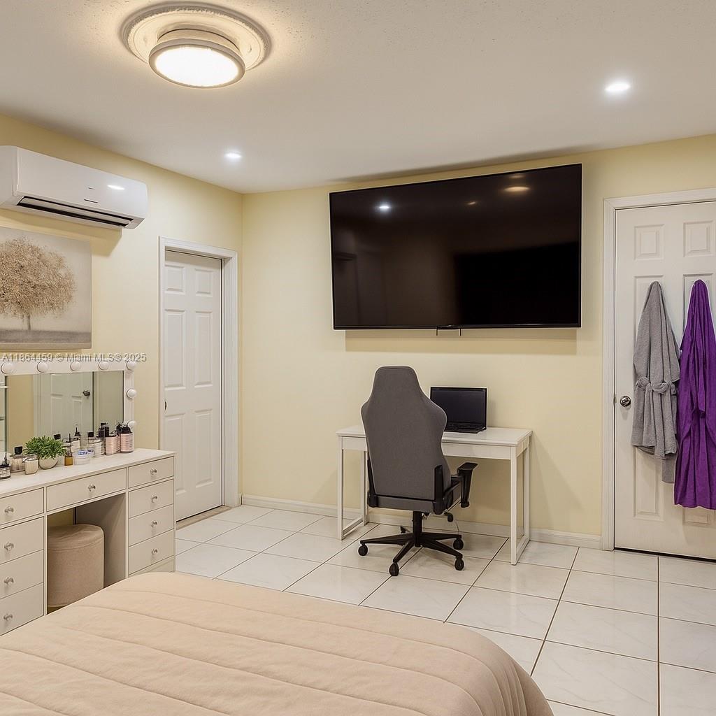 ORIOLE-MARGATE SEC TWO - Residential Lease