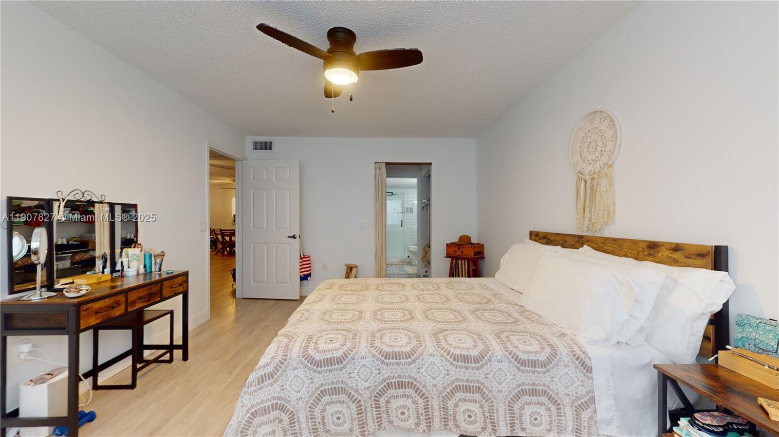 SUNRISE LAKES 203 CONDO - Residential