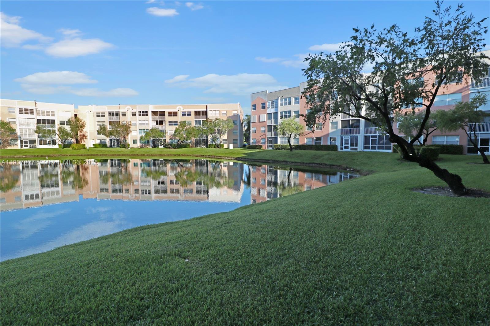 SUNRISE LAKES 203 CONDO - Residential