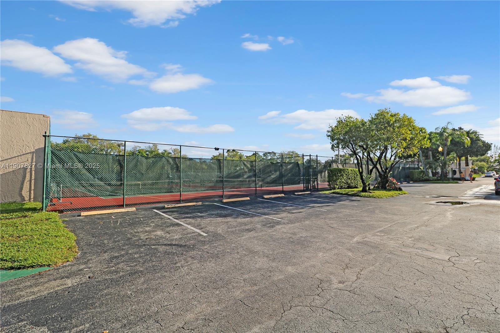 SUNRISE LAKES 203 CONDO - Residential