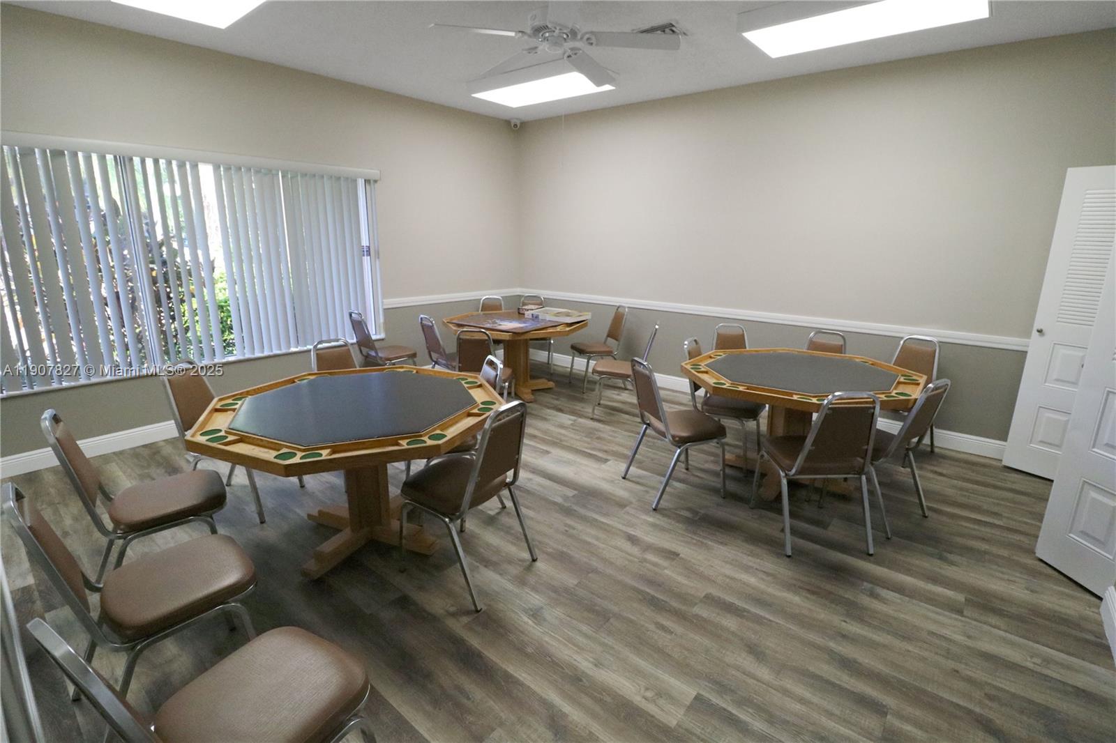 SUNRISE LAKES 203 CONDO - Residential