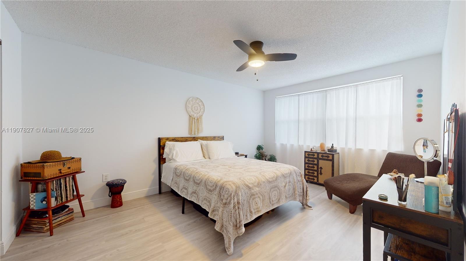 SUNRISE LAKES 203 CONDO - Residential