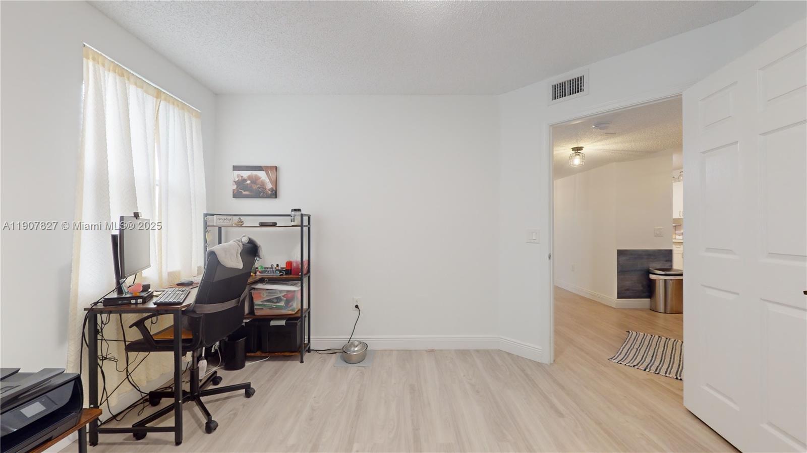 SUNRISE LAKES 203 CONDO - Residential