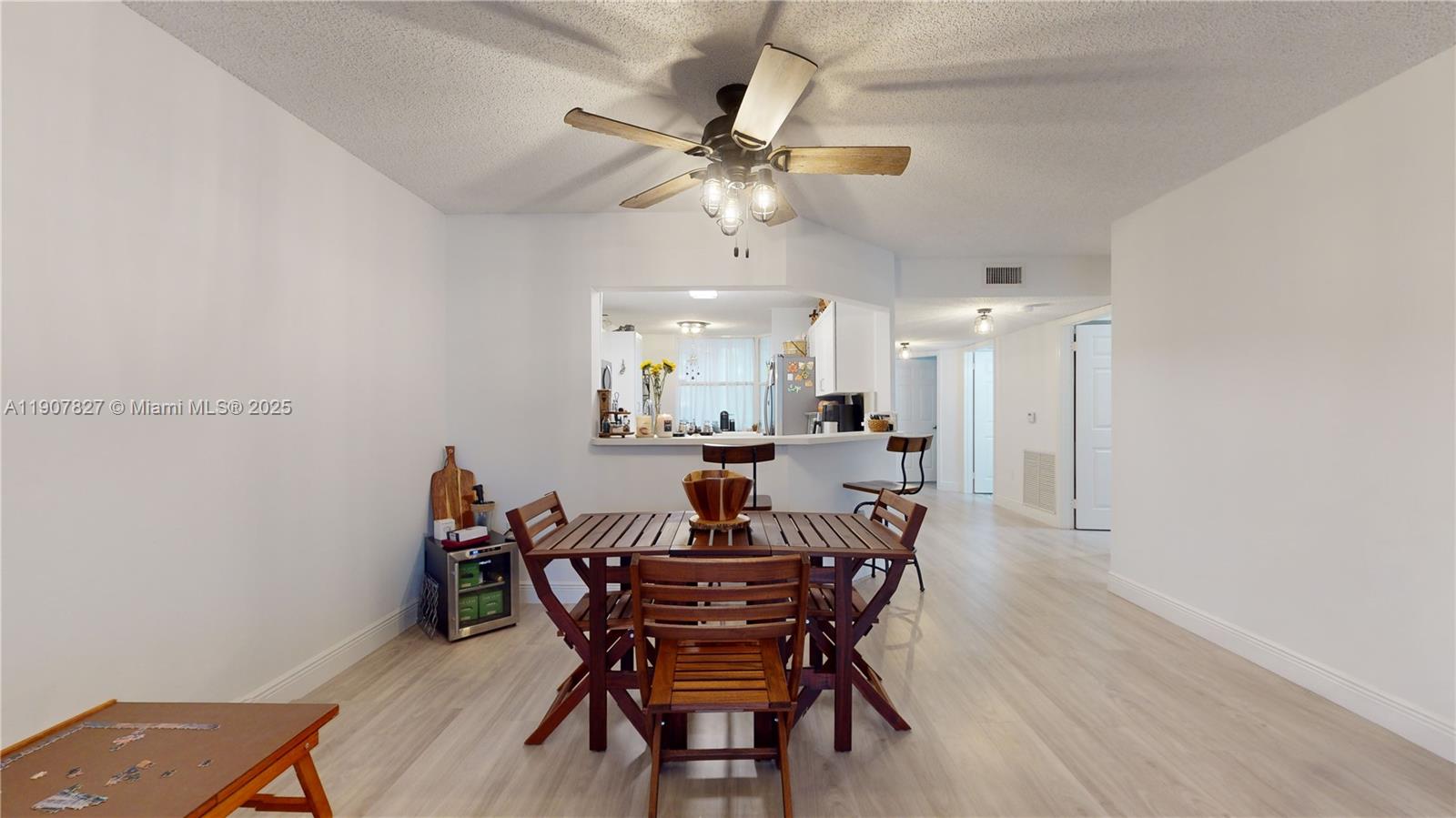 SUNRISE LAKES 203 CONDO - Residential